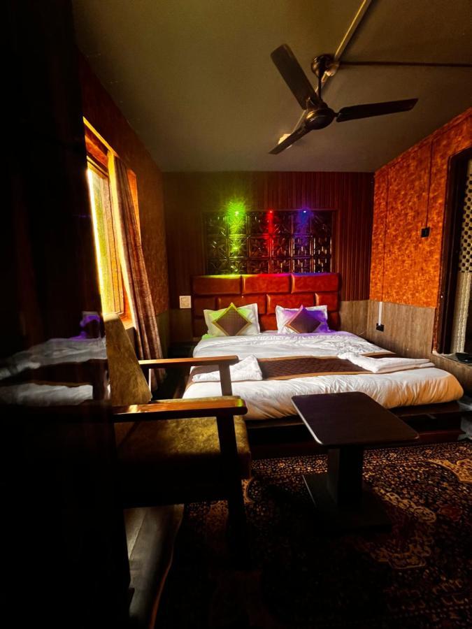Lands End Resort アナントナグ エクステリア 写真